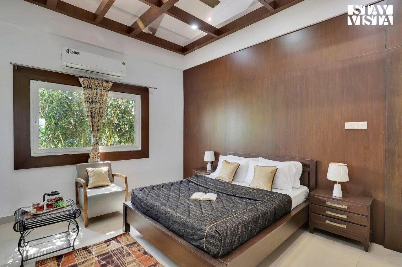 Stayvista'S Lakeside Whispers - Lake & Mountain-View Villa With Lawn & Indoor-Outdoor Games Nagpur Zewnętrze zdjęcie