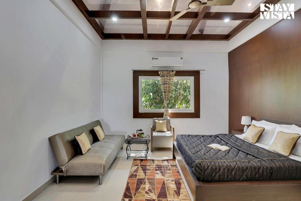 Stayvista'S Lakeside Whispers - Lake & Mountain-View Villa With Lawn & Indoor-Outdoor Games Nagpur Zewnętrze zdjęcie